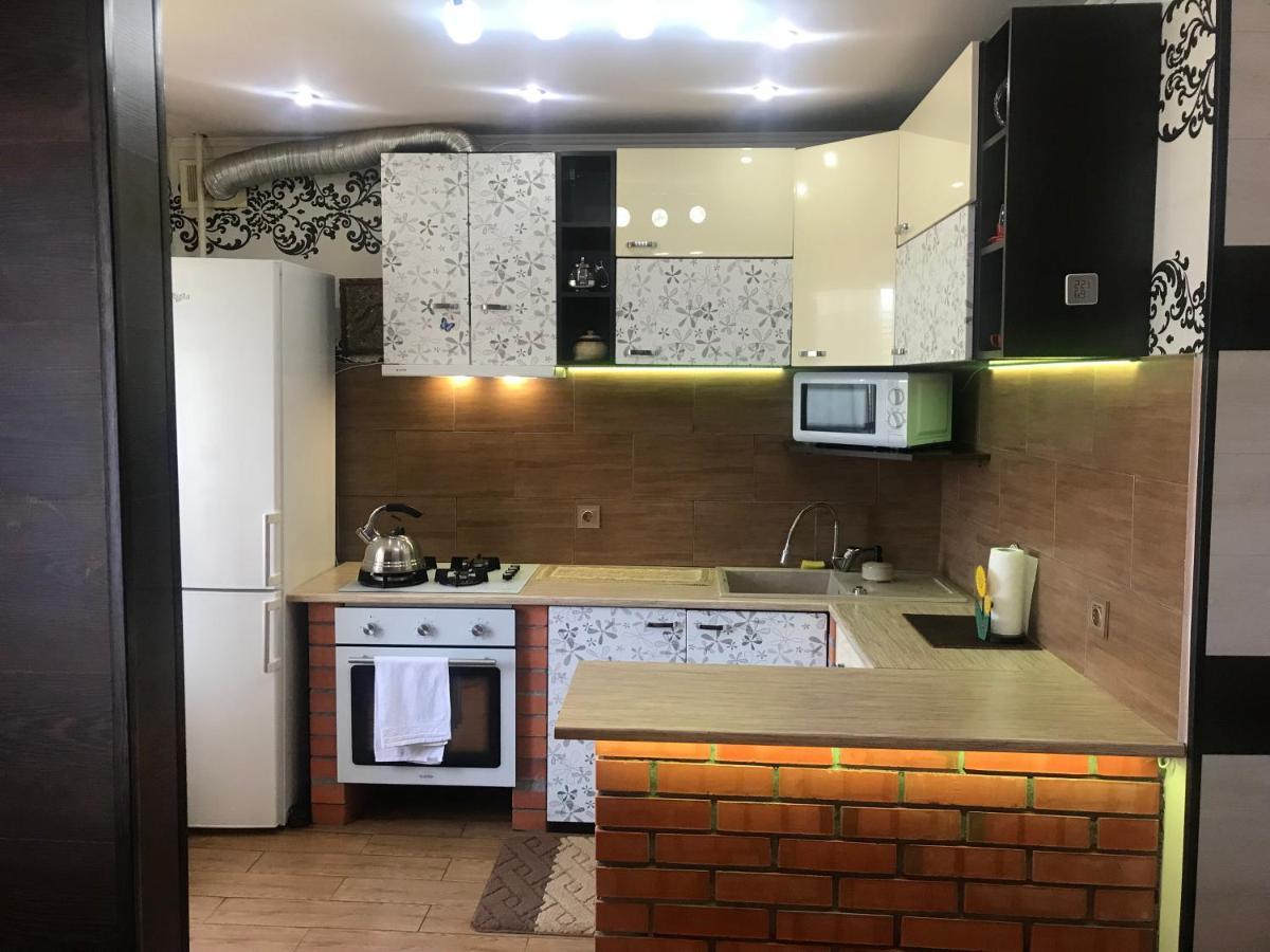 Чудова Квартирка В Кам'Янці -Подільському Kamianets-Podilskyi Ngoại thất bức ảnh